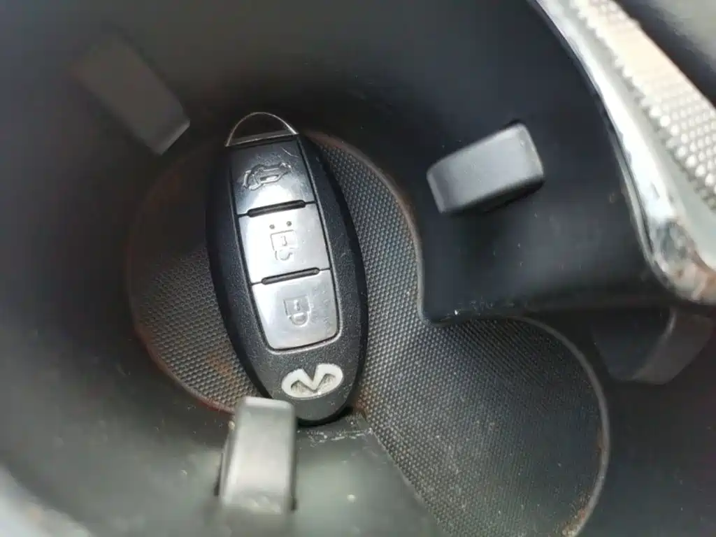 Infiniti Q50L — миниатюра 9
