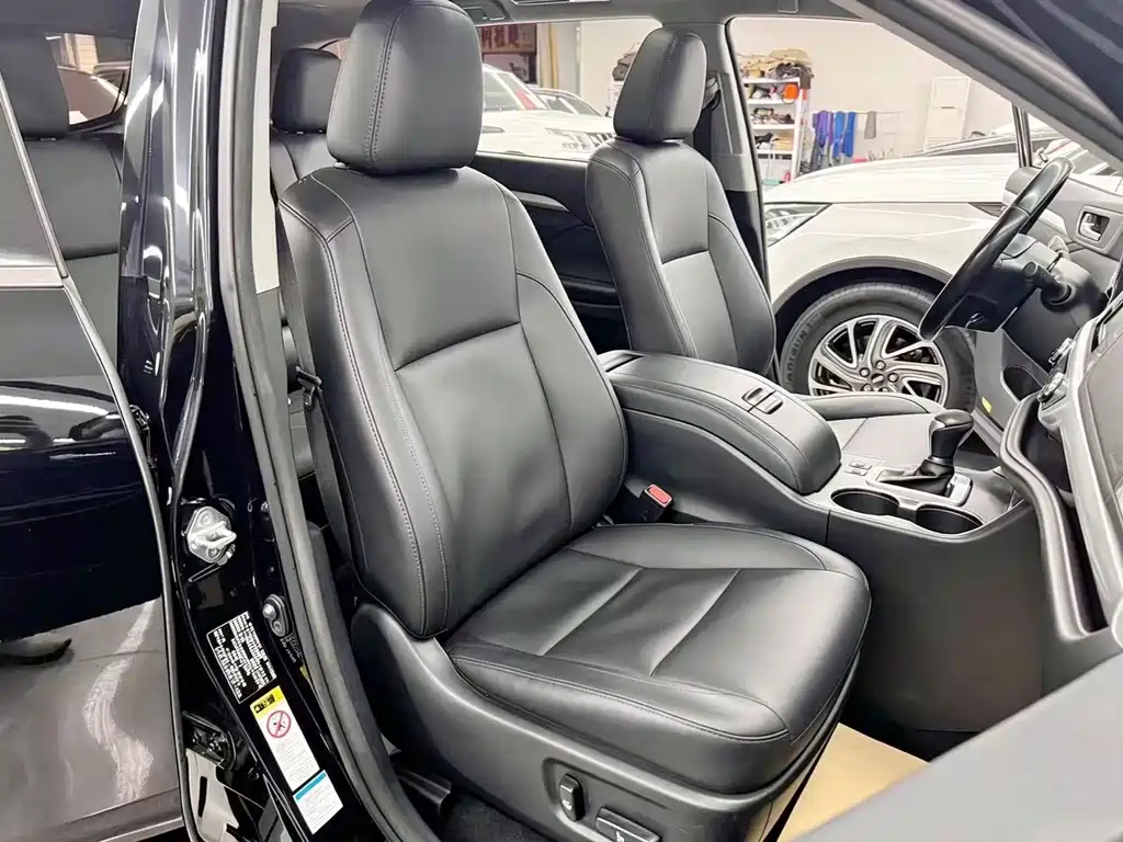 Toyota Highlander — миниатюра 13
