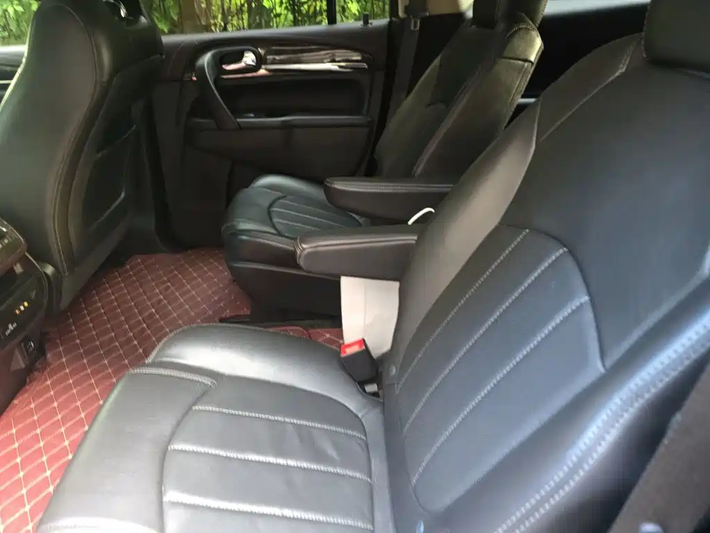 Buick Enclave — миниатюра 15