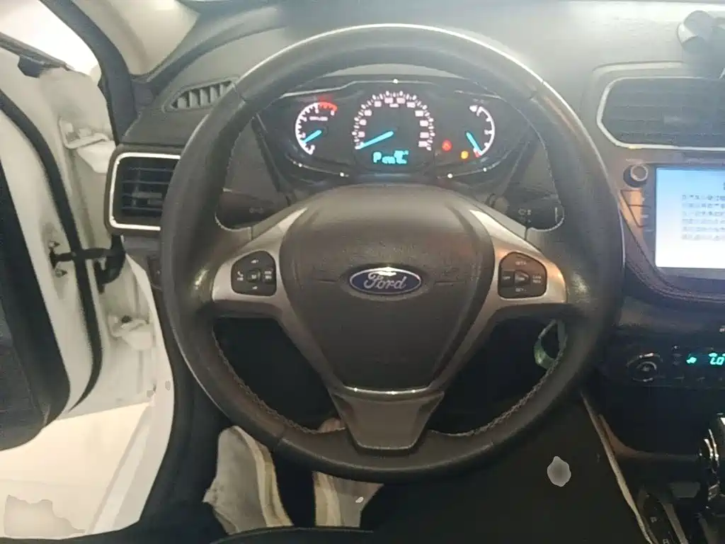 Ford Escort — миниатюра 11