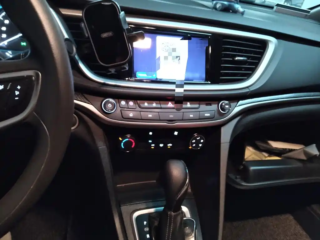 Buick Excelle — миниатюра 9