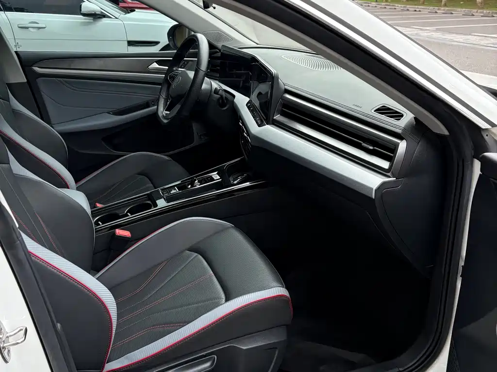Volkswagen Lamando — миниатюра 10
