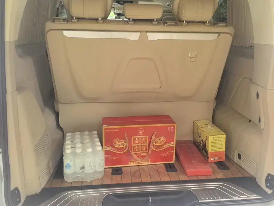 Mercedes-Benz V-Class — миниатюра 4