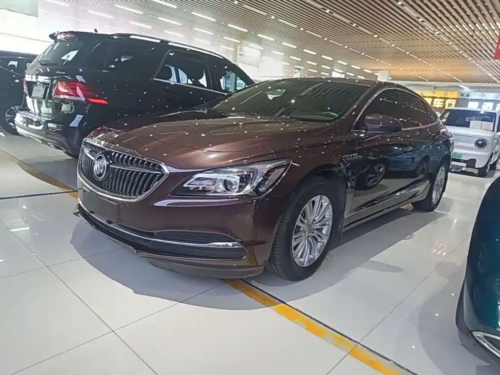 Buick LaCrosse — миниатюра 2