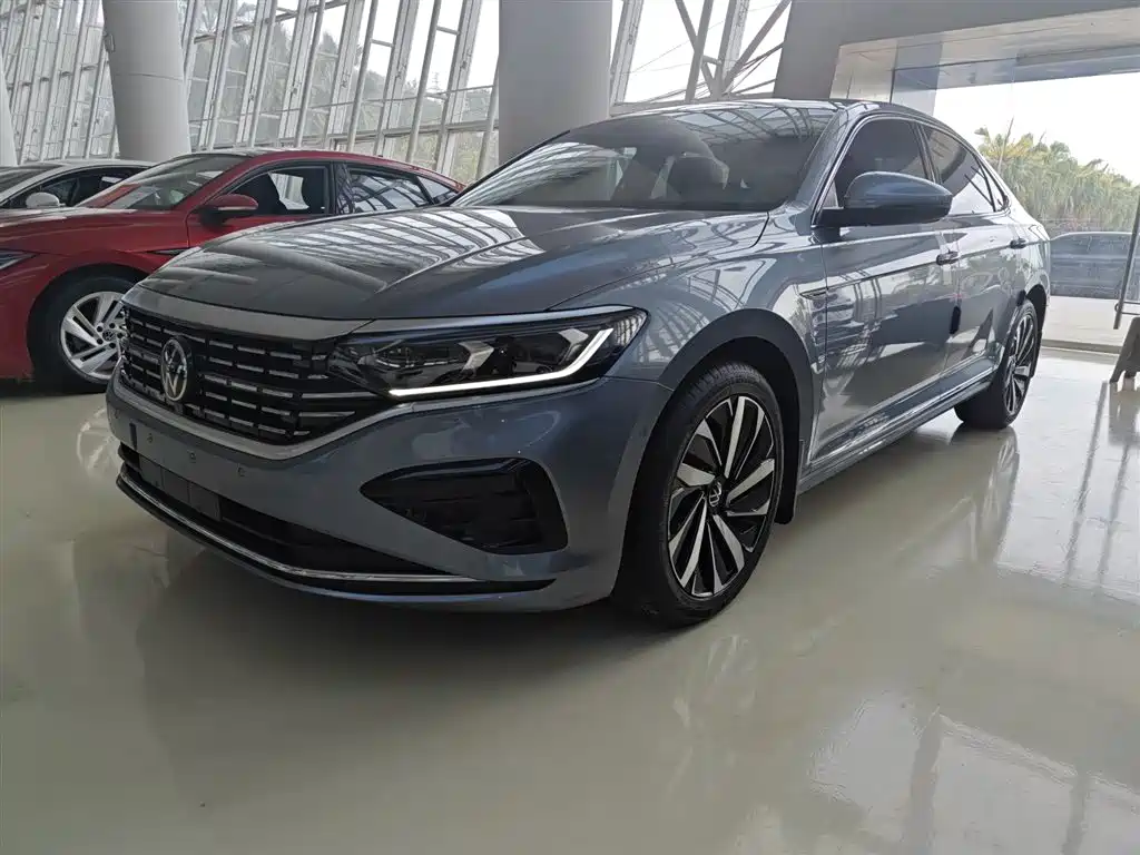 Volkswagen Passat 2023