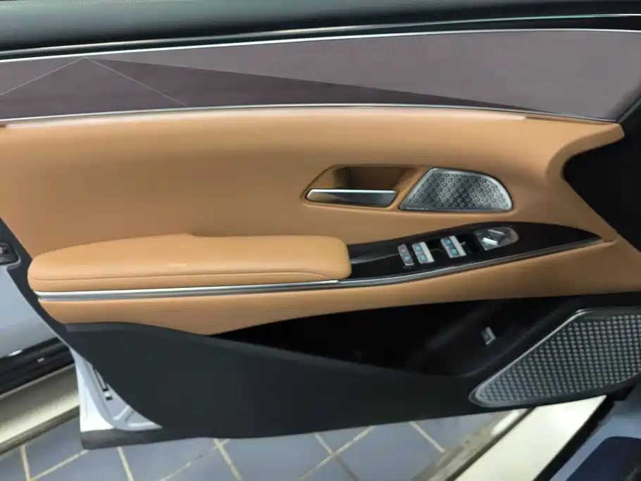 BYD Han L — миниатюра 7