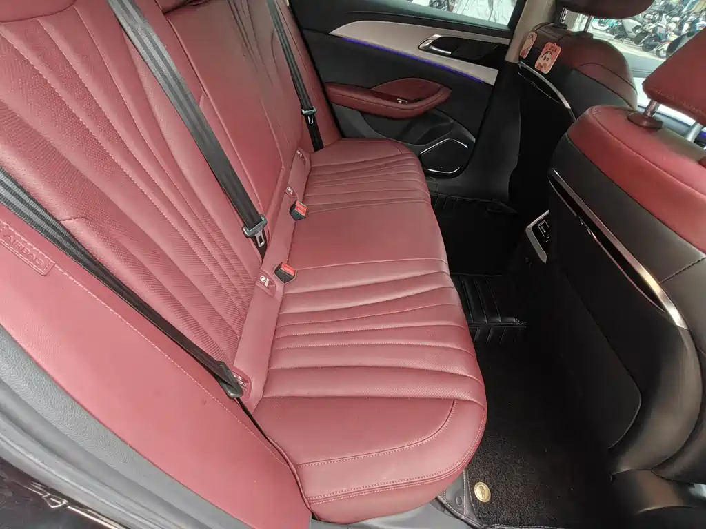 Hongqi Hongqi H5 — миниатюра 10