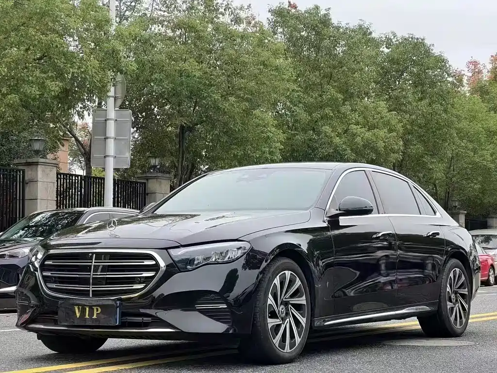 Mercedes-Benz E-Class 2024
