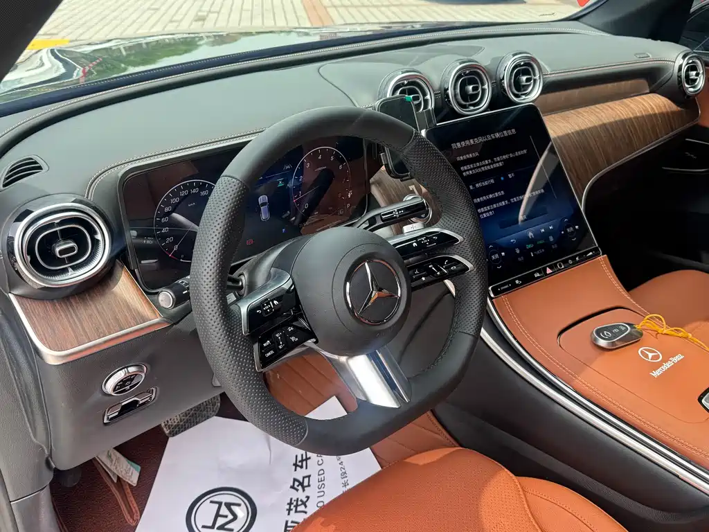 Mercedes-Benz GLC 2025 GLC 300 L 4MATIC 5 мест