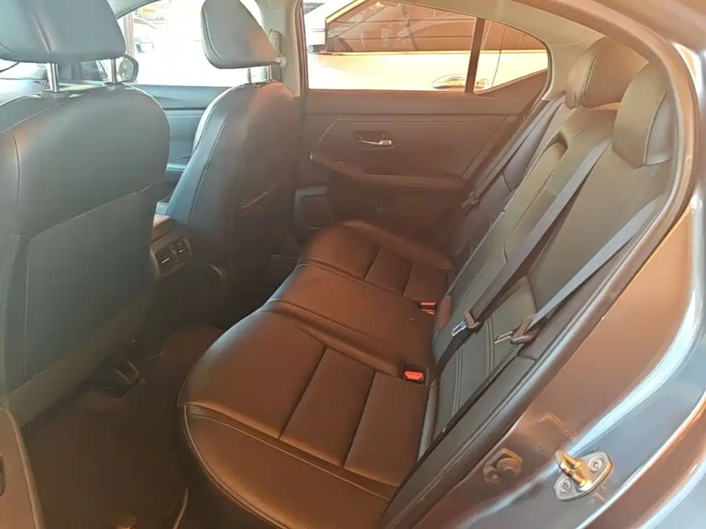 Nissan Sylphy — миниатюра 17
