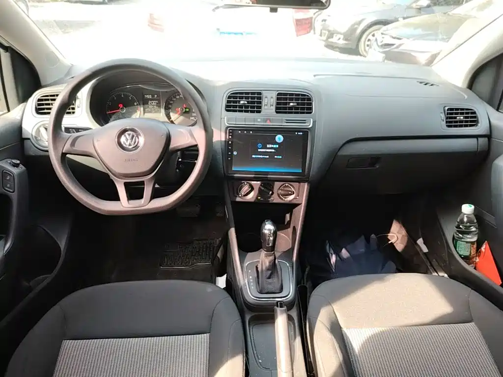 Volkswagen Polo — миниатюра 10