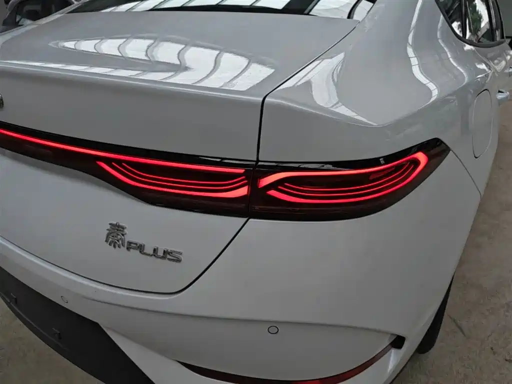 BYD Qin Plus PLUS 2025 DM-i Smart Drive 128KM