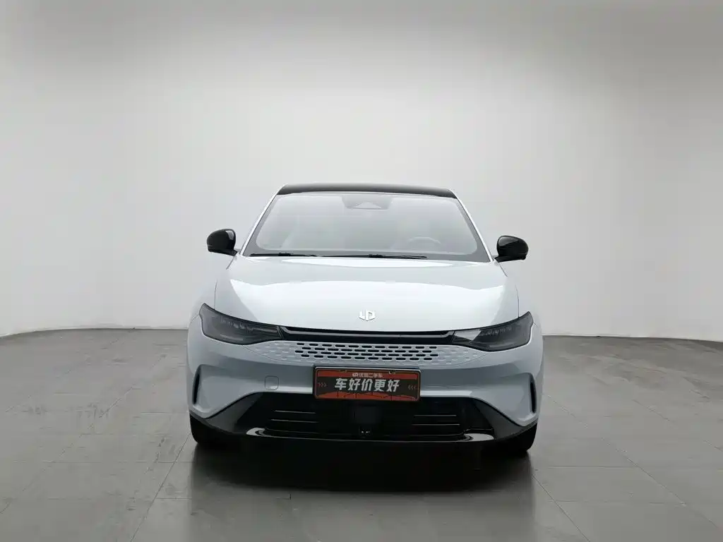 Leapmotor Leapmotor C01 — миниатюра 3