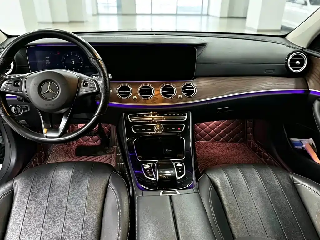 Mercedes-Benz E-Class — миниатюра 9