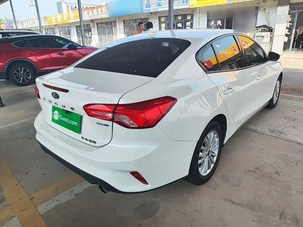 Ford Focus — миниатюра 7