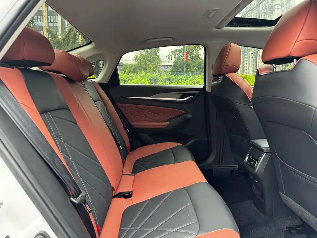 Changan Eado — миниатюра 10