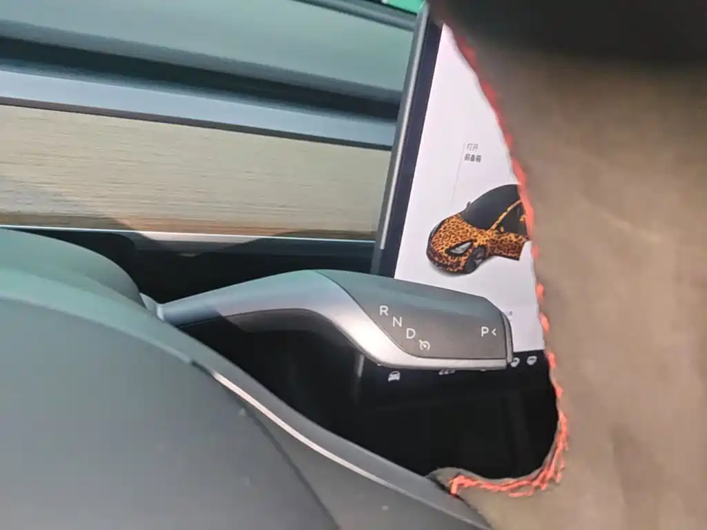 Tesla Model 3 — миниатюра 14