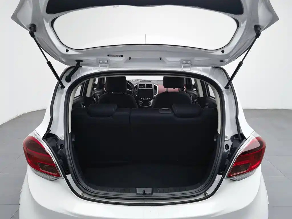 Changan EV — миниатюра 16