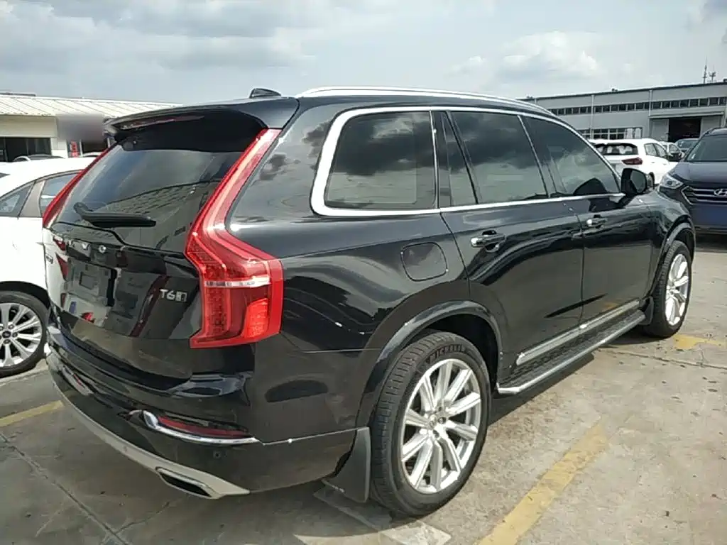 Volvo XC90 — миниатюра 5