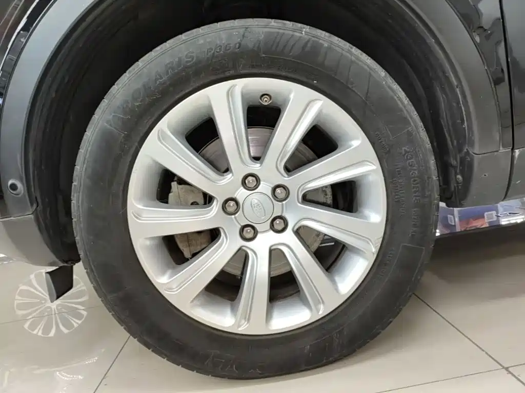 Land Rover Discovery Sport — миниатюра 23