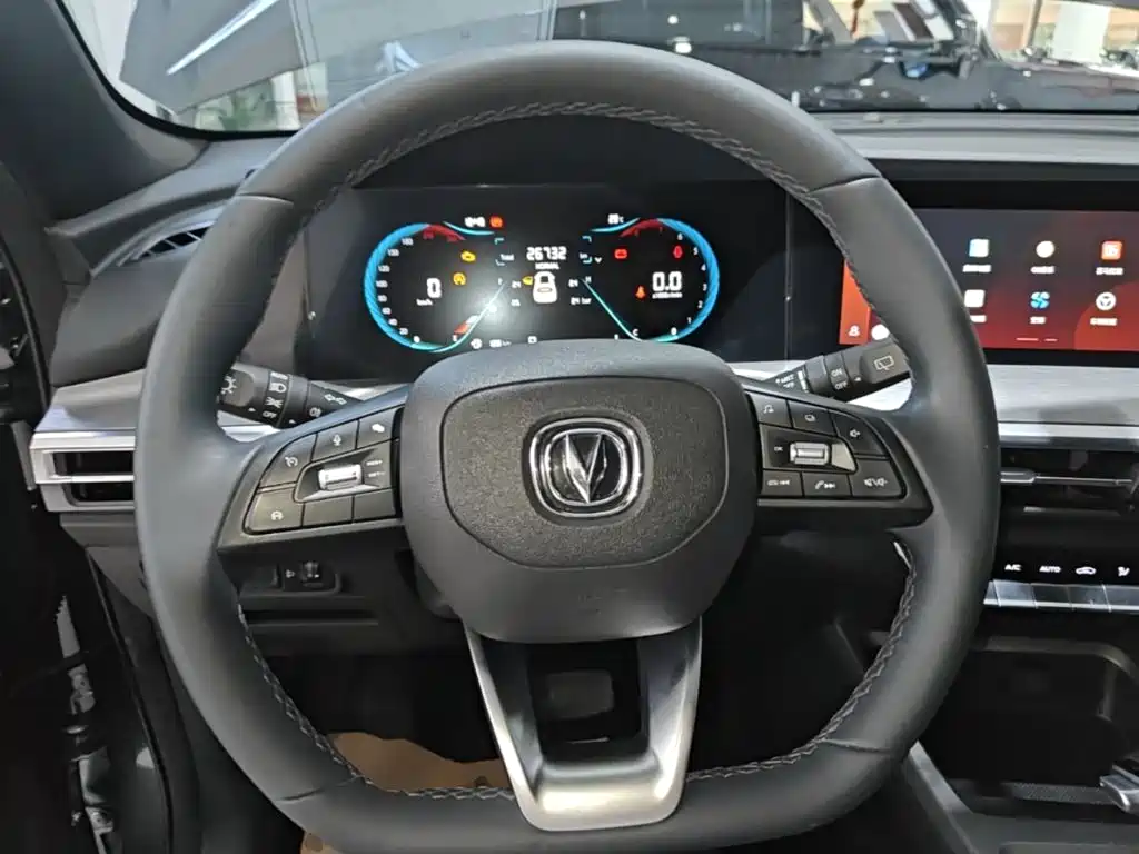 Changan CS35PLUS — миниатюра 11