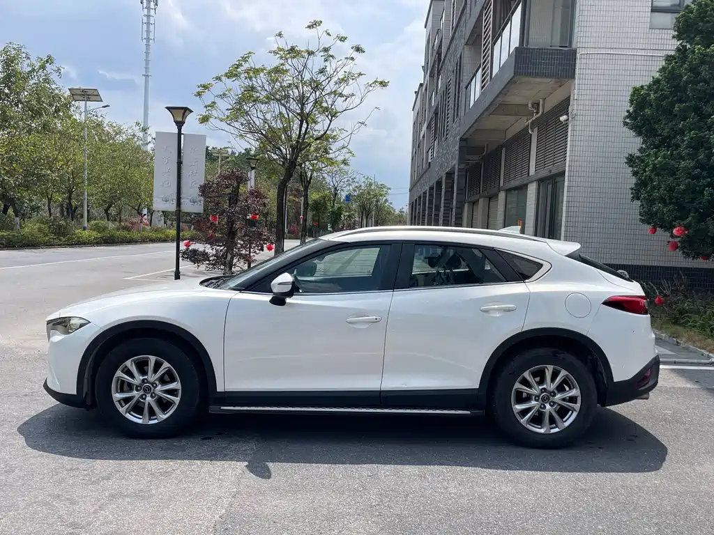 MAZDA CX 4