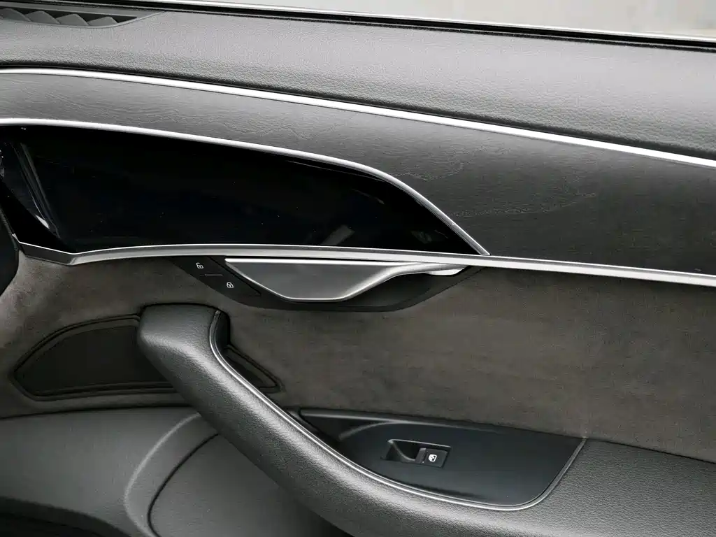Audi A8 — миниатюра 7