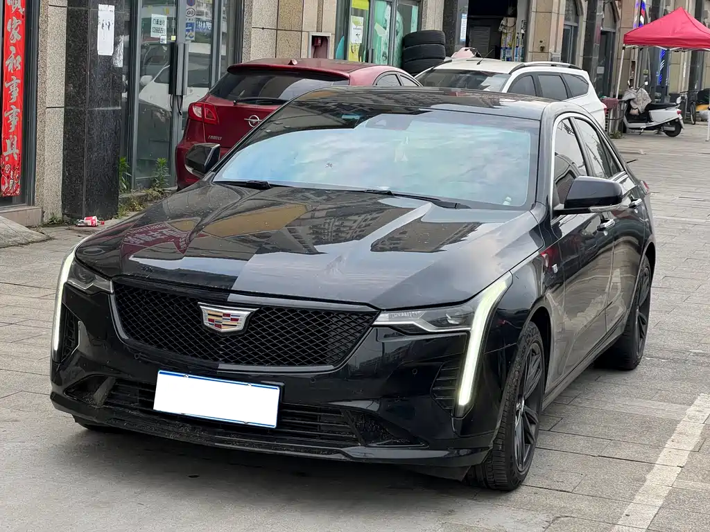 Cadillac CT4 2022