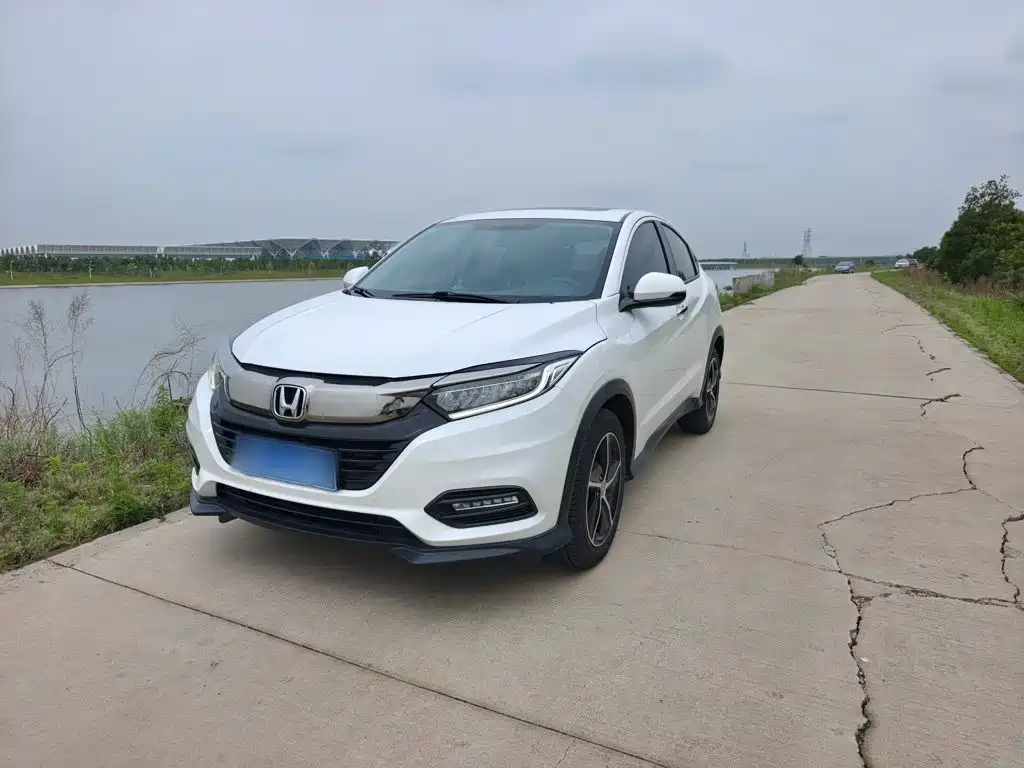 Honda Vezel/HR-V 2020 1.5L CVT Luxury Edition