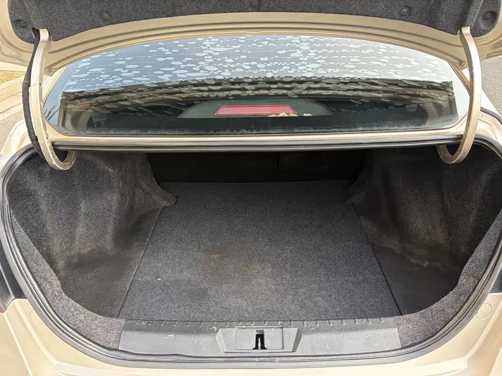 Geely Emgrand — миниатюра 13