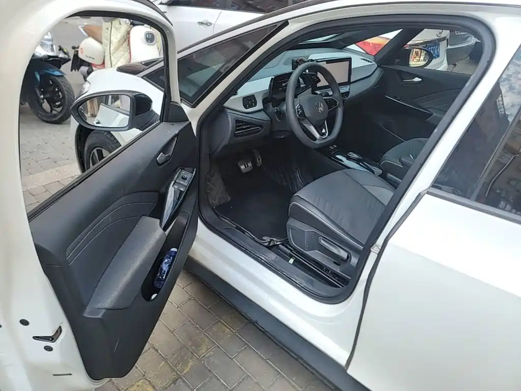 Volkswagen ID.3 — миниатюра 12