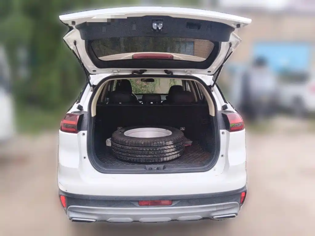 Geely Boyue — миниатюра 20