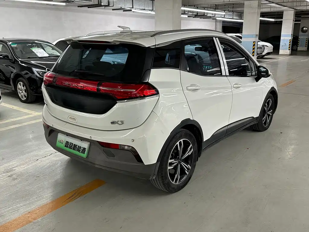 BAIC EX3 — миниатюра 6
