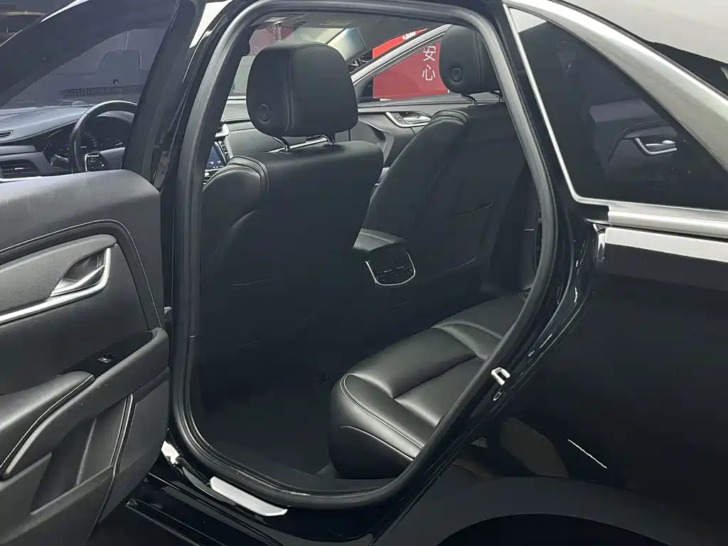 Cadillac XTS — миниатюра 10