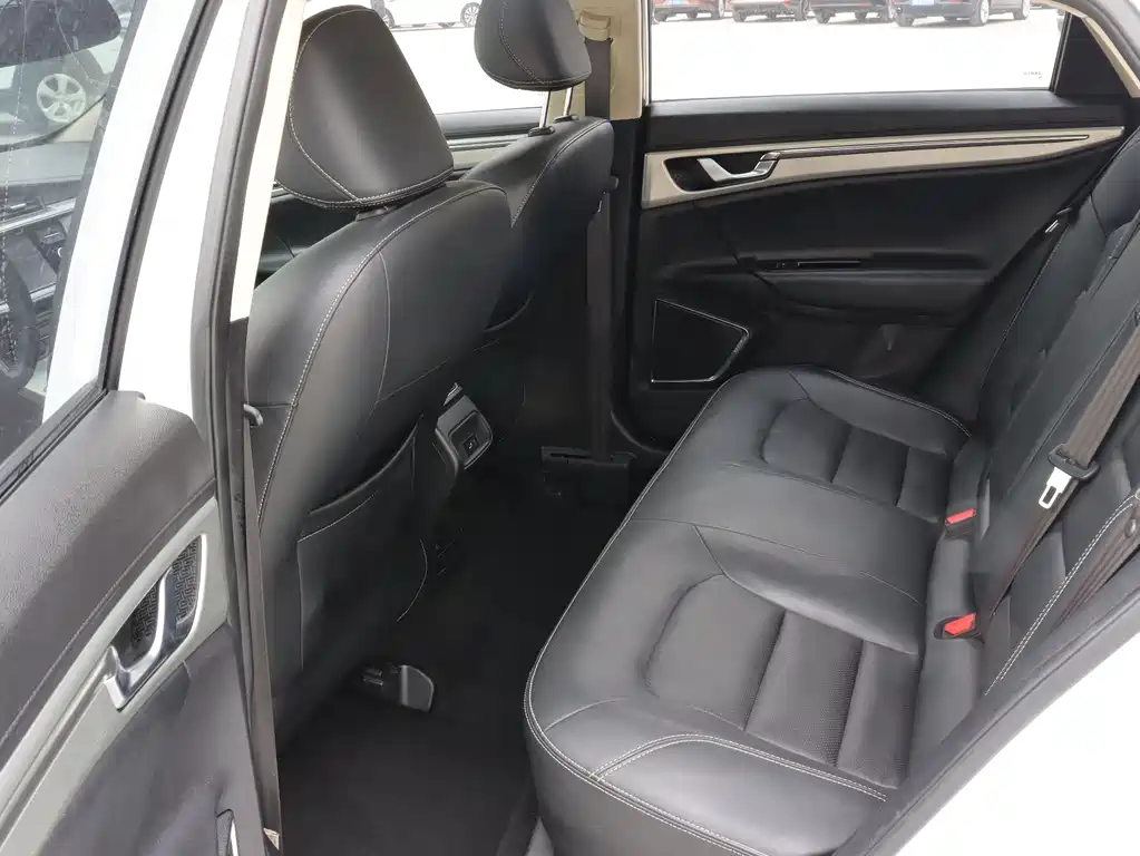 GEELY AUTOMOBILE EMGRAND GL