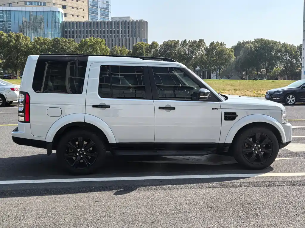 Land Rover Discovery 2015 3.0 SC V6 SE