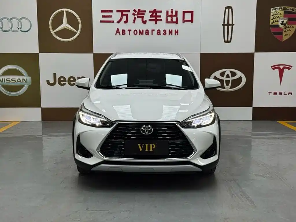 Toyota Yaris L — миниатюра 2