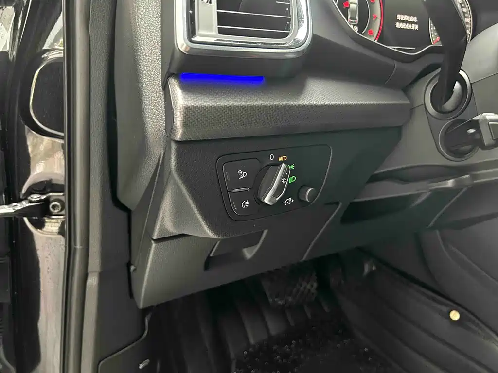 Audi Q5L — миниатюра 13