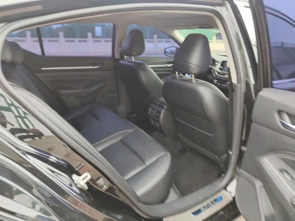 Nissan Teana — миниатюра 8