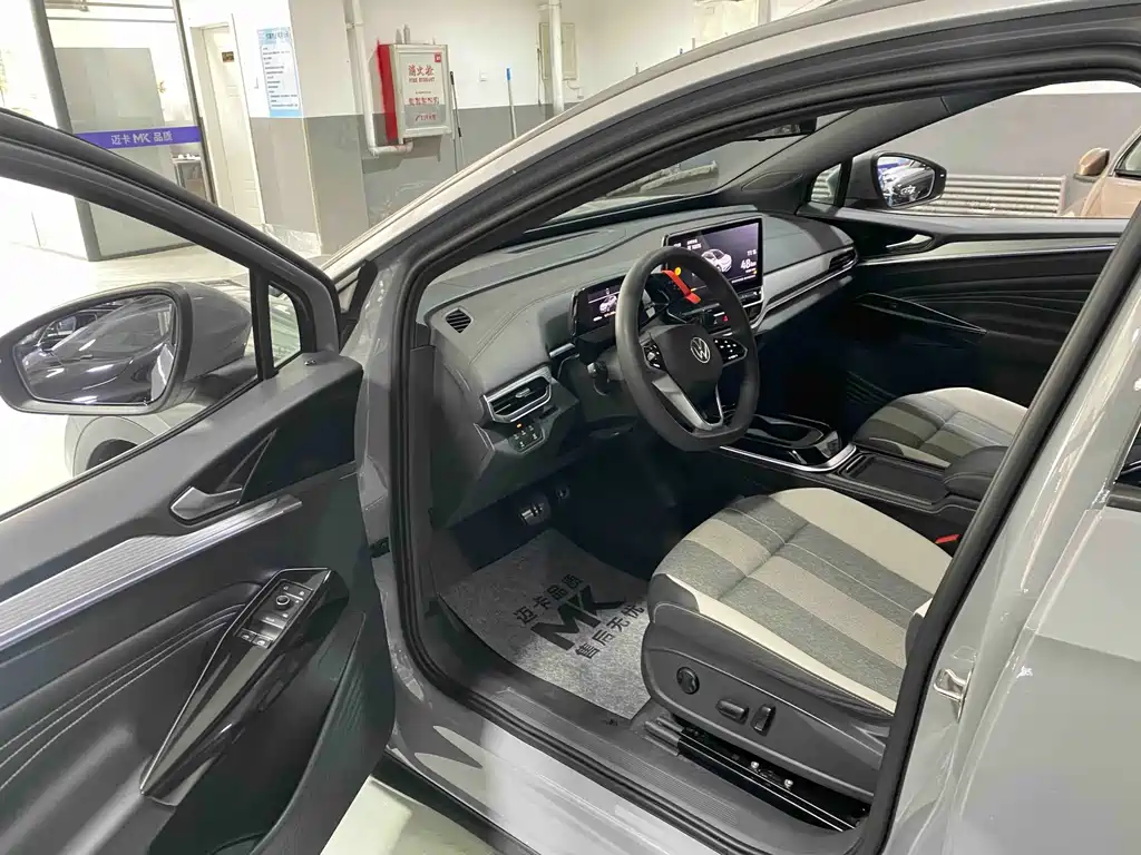 Volkswagen ID.4 Crozz — миниатюра 4