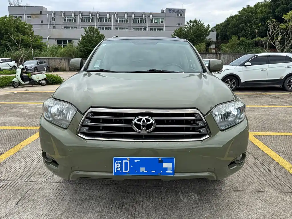 Toyota Highlander — миниатюра 2