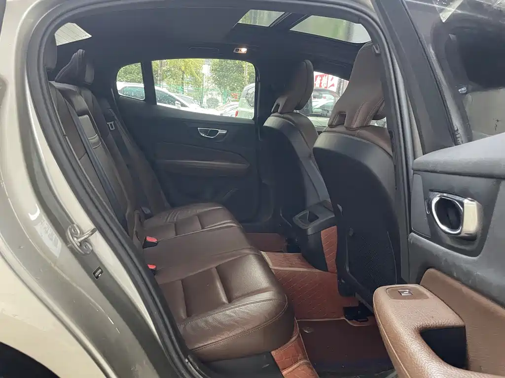 Volvo S60 — миниатюра 16