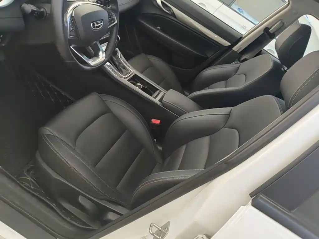Geely Emgrand — миниатюра 15