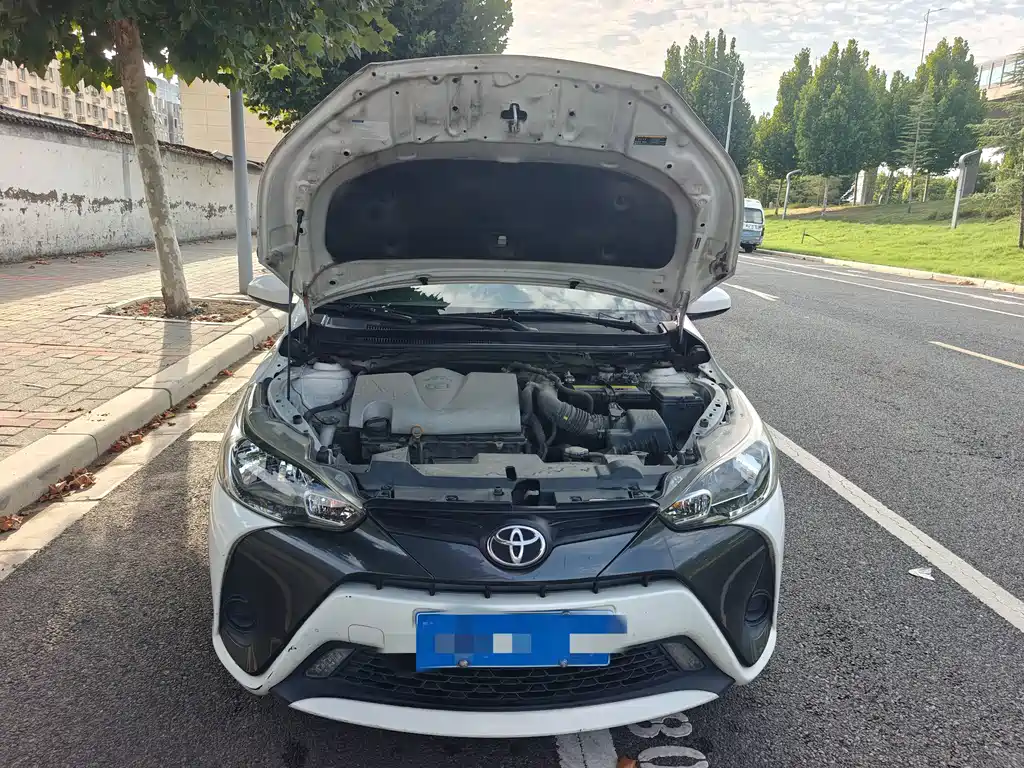 Toyota Yaris L — миниатюра 7