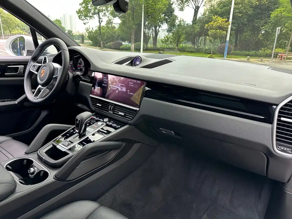 Porsche Cayenne 2019 Cayenne 3.0T