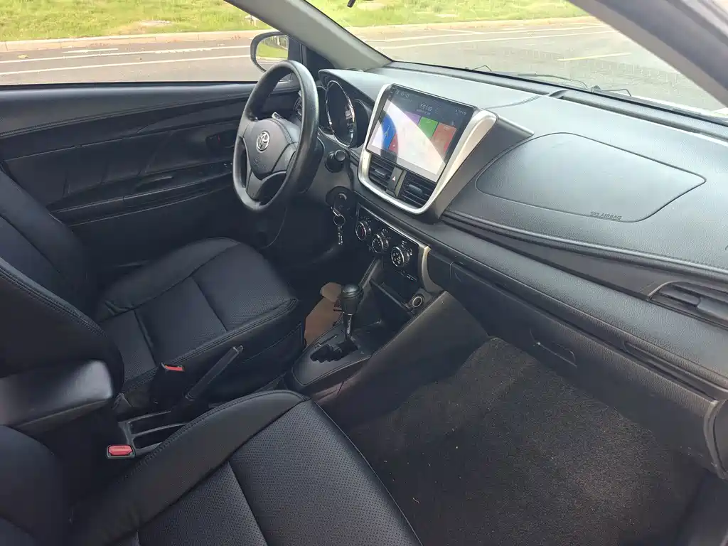 Toyota Yaris L — миниатюра 14