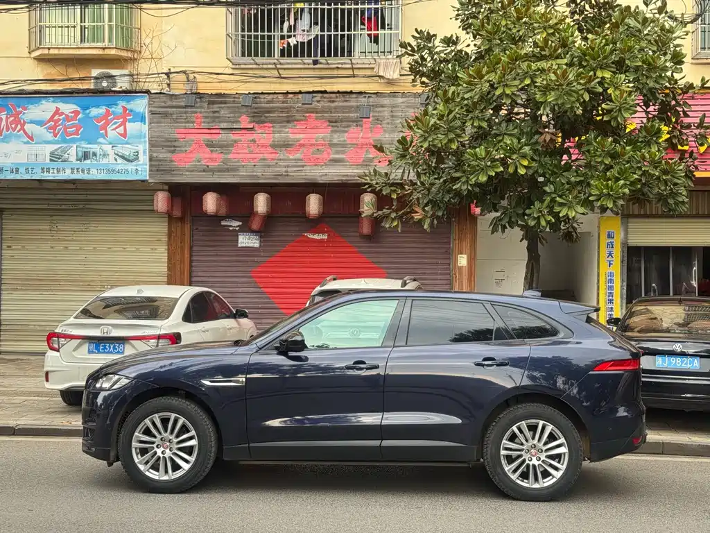 Jaguar F-PACE — миниатюра 13