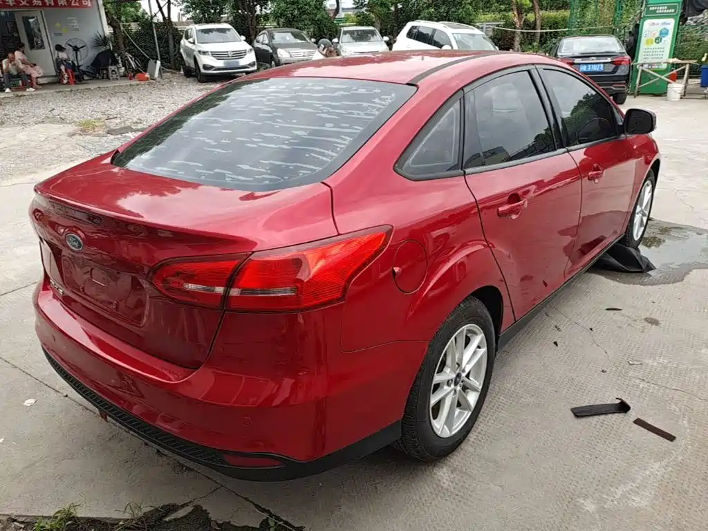 Ford Focus — миниатюра 7