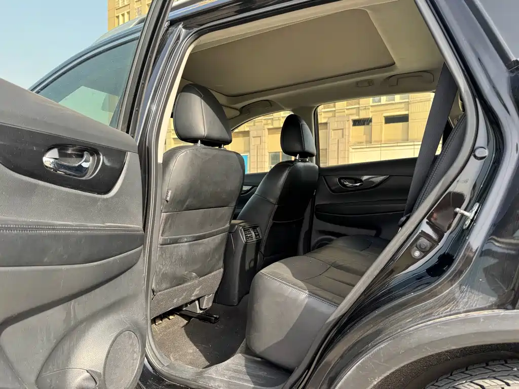 Nissan X-Trail — миниатюра 5