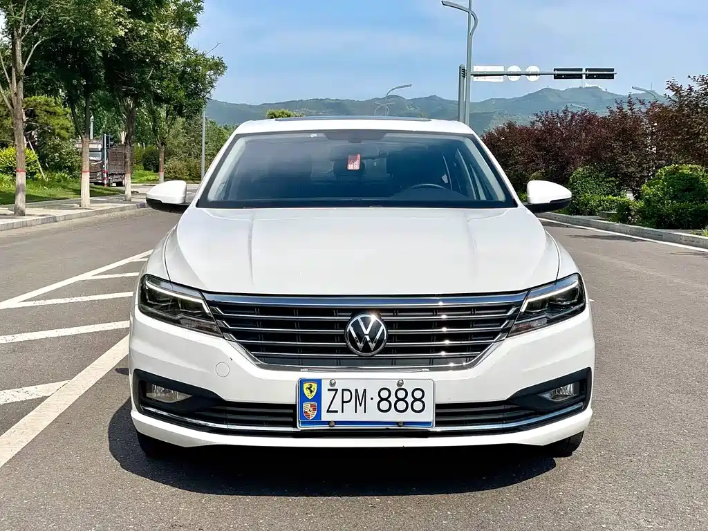 Volkswagen Lavida — миниатюра 2